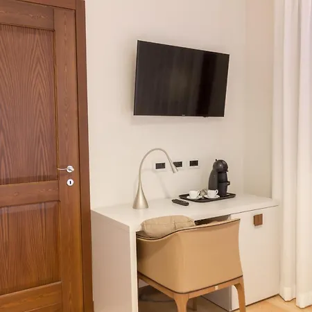 Crystal Luxury House Affittacamere