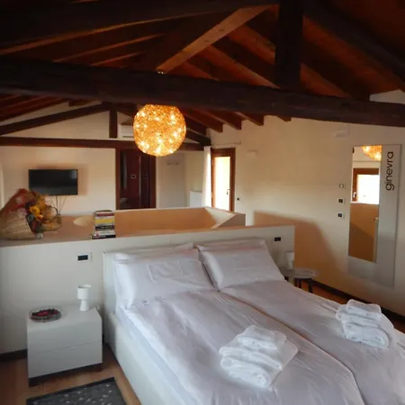 Crystal Luxury House 4* Fiume Veneto